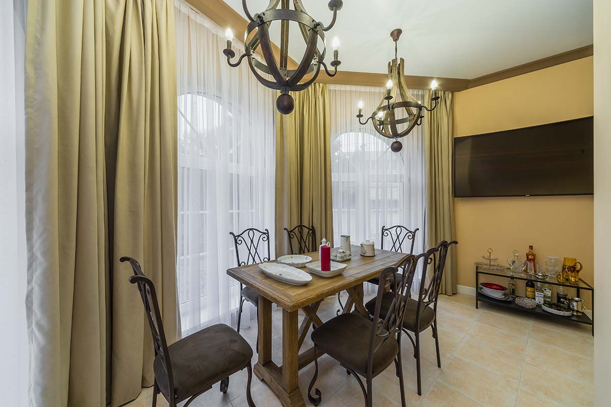 Квартира 200 м²